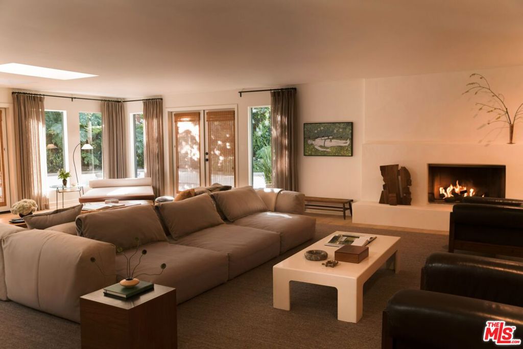 Properties 3 14804 Greenleaf Street