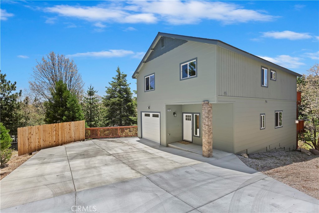 Brand New Construction with Style and Charm!
Be the first to own this beautifully built new construction home, thoughtfully designed with modern flair and awaiting your personal finishing touches. Step into an inviting living room with a fireplace and expansive deck, perfect for outdoor gatherings and taking in the surrounding views—these features, along with the open kitchen to the dining area.
Large family room with soaring vaulted ceilings and abundant natural light. Just off the living room, an expansive deck offers the perfect space for outdoor gatherings, fresh air, and
The spacious primary bedroom features its private deck—ideal for quiet mornings or stargazing under the moonlit sky. With its stylish architecture and high-quality craftsmanship throughout, this home offers a unique blend of comfort, beauty, and the opportunity to make it truly yours.