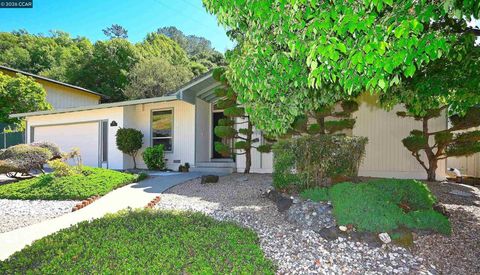 2810 Wright Ave Pinole CA 94564