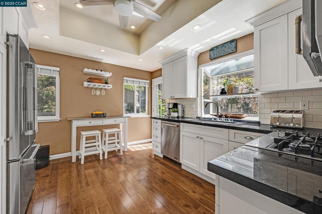 MEADOW CREEK - Residential