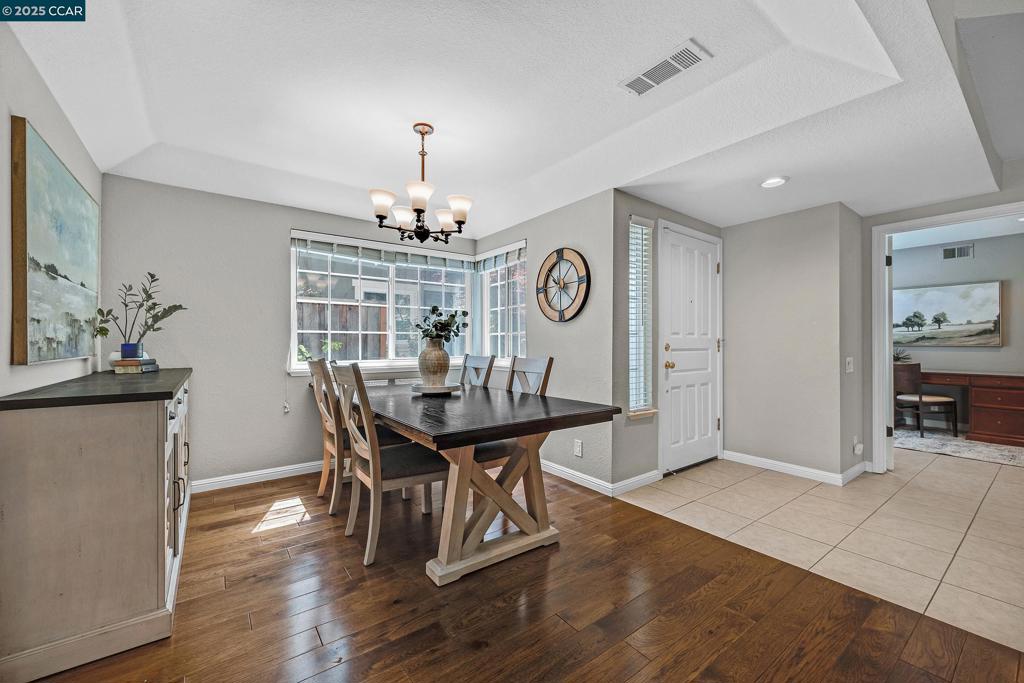MEADOW CREEK - Residential