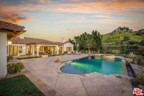 Photo of 25420 Prado De Azul, Calabasas, CA 91302 (MLS # 26653375)