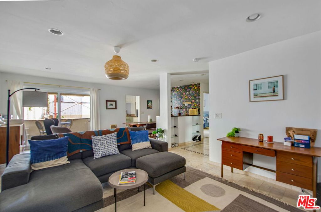 5651 Sumner Way 209