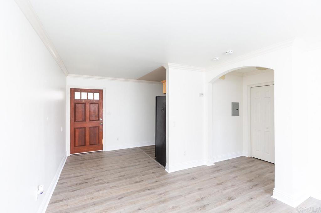 1160 E Lexington Avenue 3