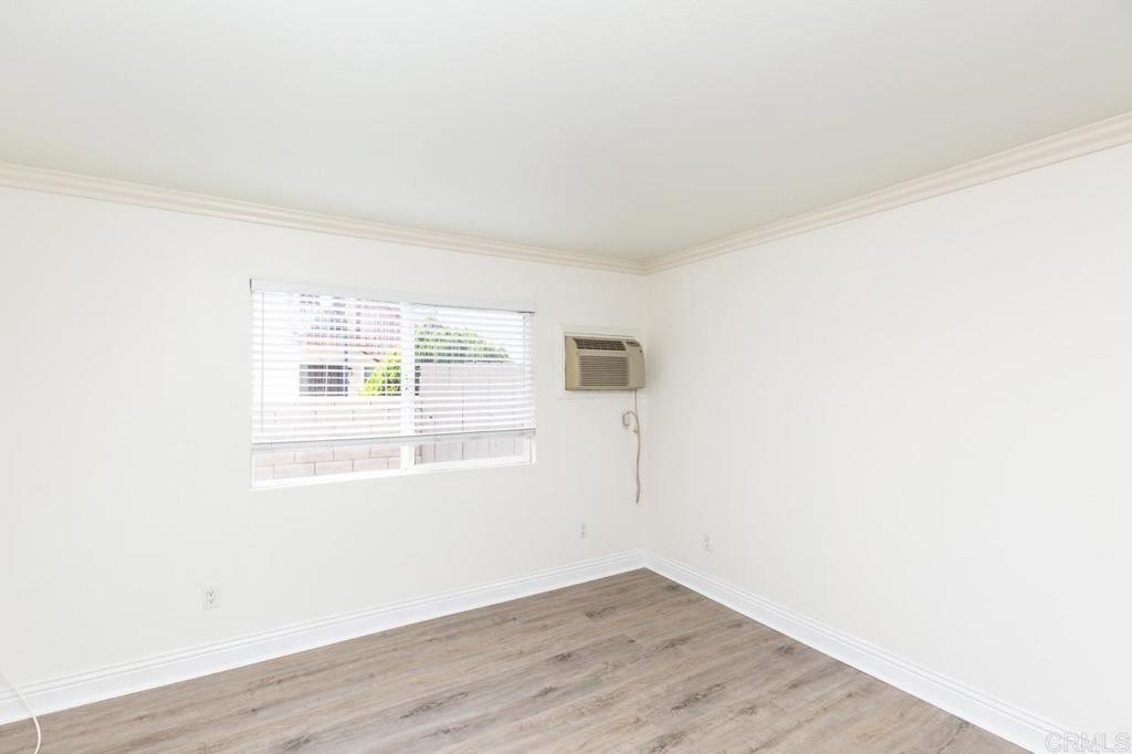 1160 E Lexington Avenue 3