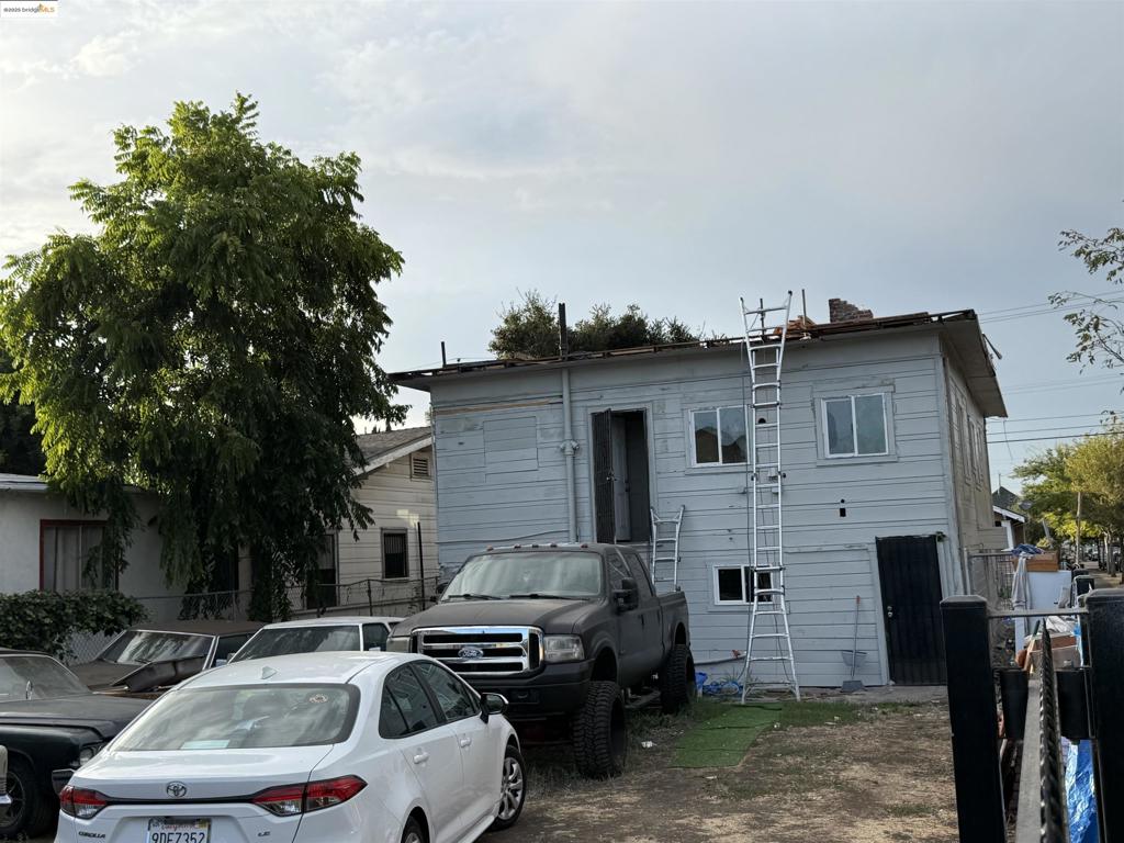 EAST END - Residential Income