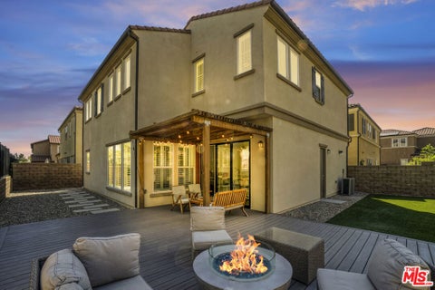 Photo of 20629 W Chestnut Circle, Porter Ranch, CA 91326 (MLS # 26991937)