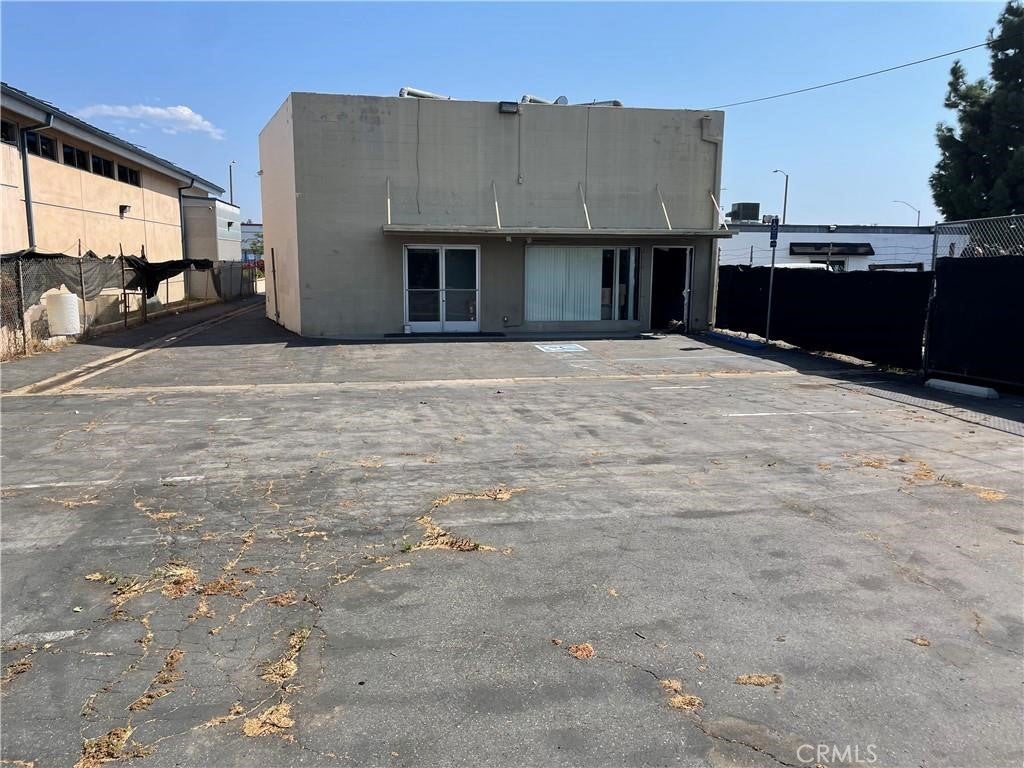 2165 Harbor Boulevard