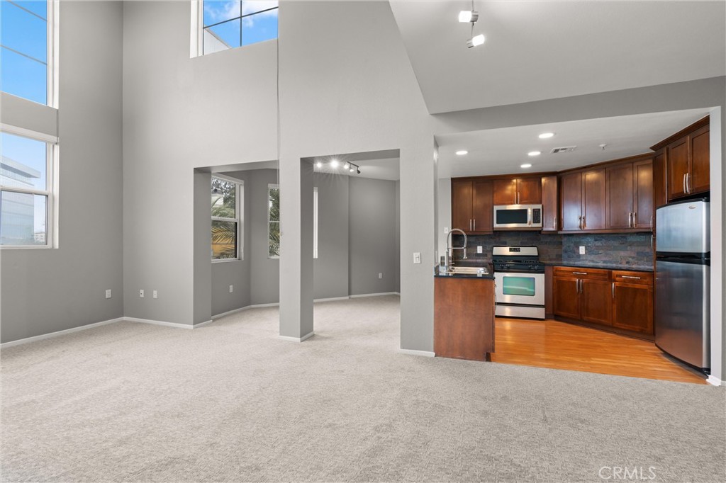 Avenue One (AVE1) - Residential Lease