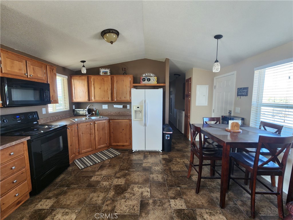 36500 Hwy 95 H2
