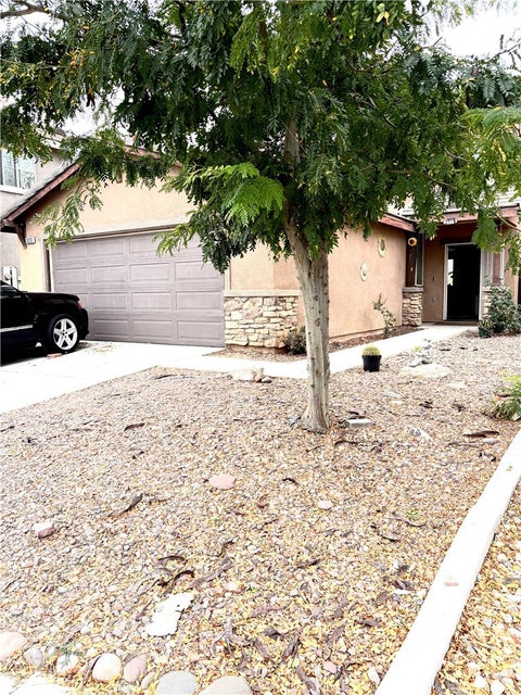 Photo of 13731 Sunshine Terrace St, Victorville, CA 92394 (MLS # DW26222804)