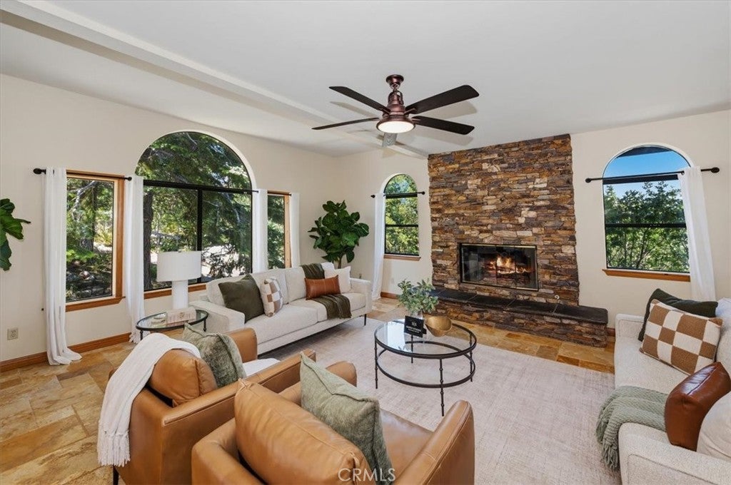 26077 Walnut Hills