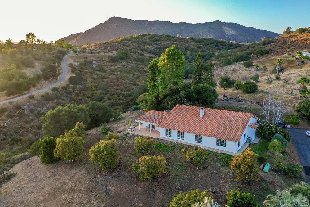 2073 Willow Glen Rd
