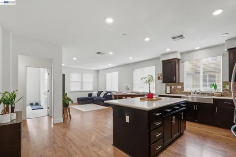 MLS: 41129638