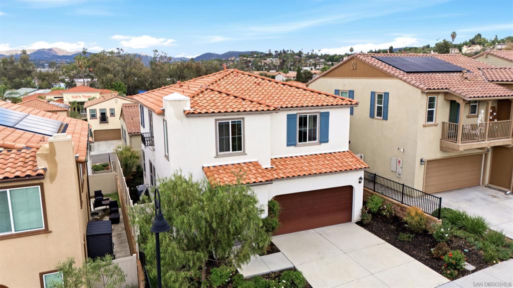 887 Brookdale Dr