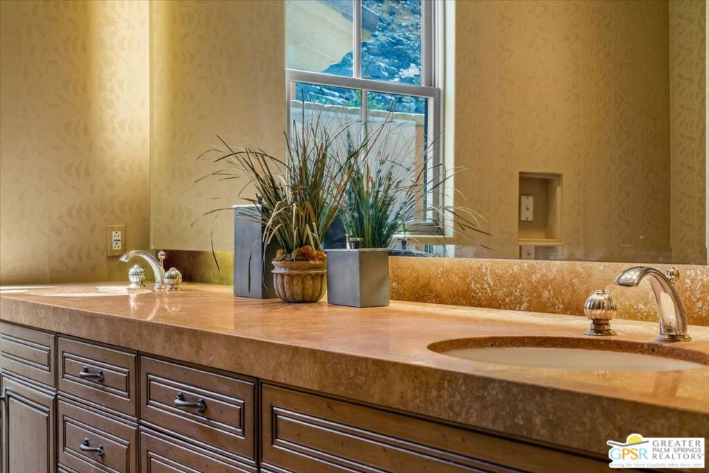 Rancho Mirage Cove - Residential