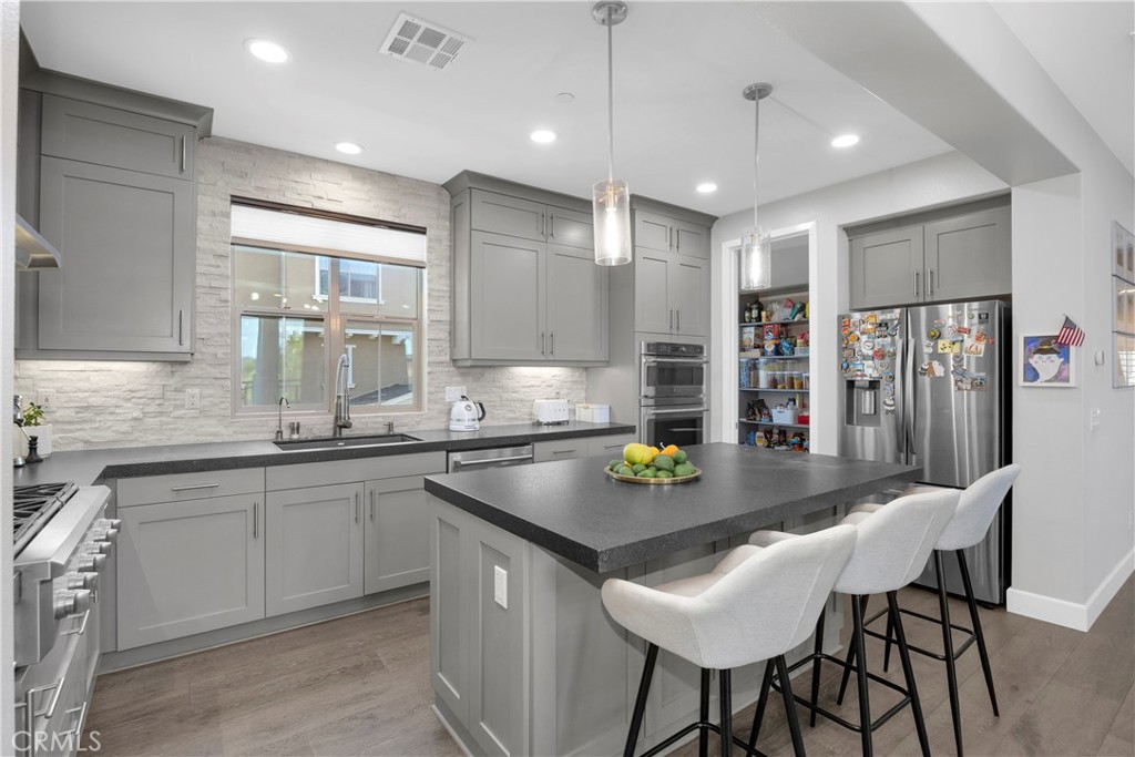 Canopy (ESCANO) - Residential Lease