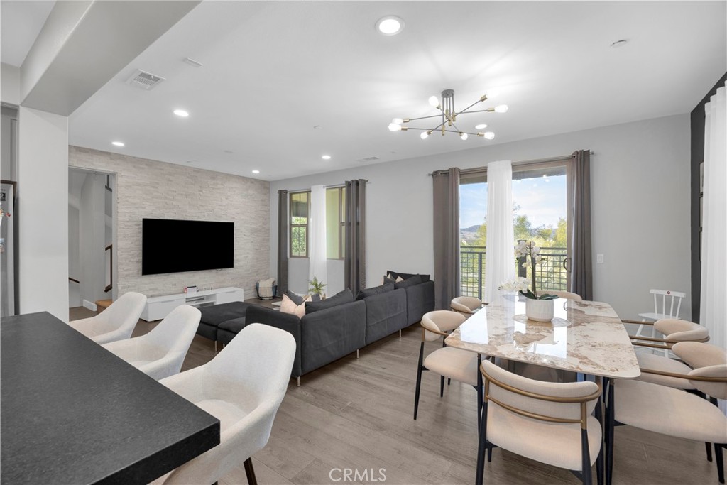 Canopy (ESCANO) - Residential Lease