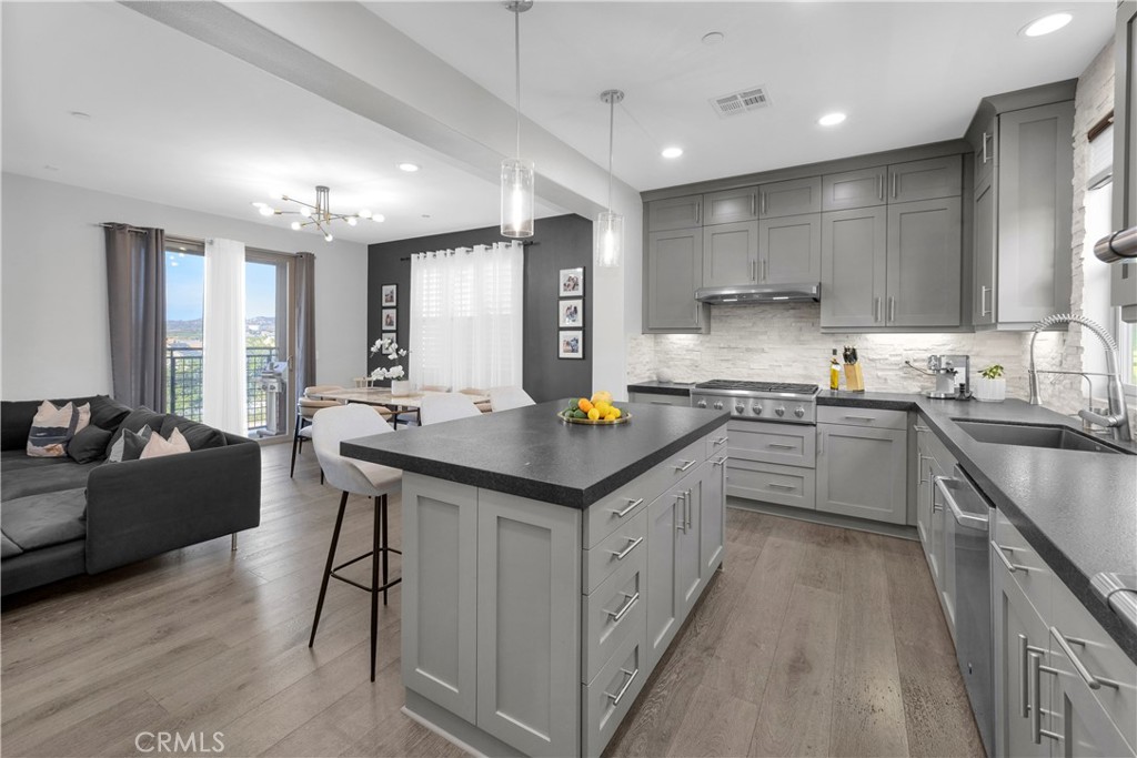 Canopy (ESCANO) - Residential Lease