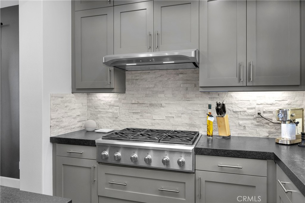 Canopy (ESCANO) - Residential Lease