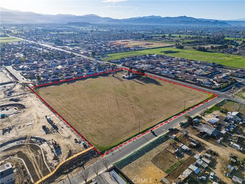 1817 W 7th Street San Jacinto CA 92582