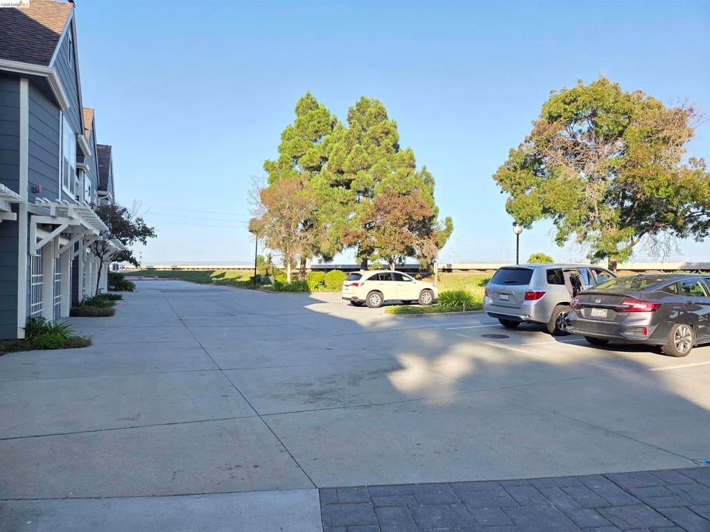 1107 Outrigger Lane