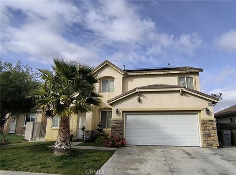 Photo of 12962 Newport St, Hesperia, CA 92344 (MLS # IV26031105)