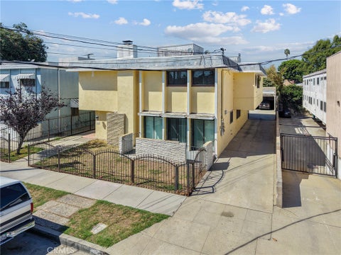 Photo of 145 W Hillcrest BLVD, Inglewood, CA 90301 (MLS # SB26201968)