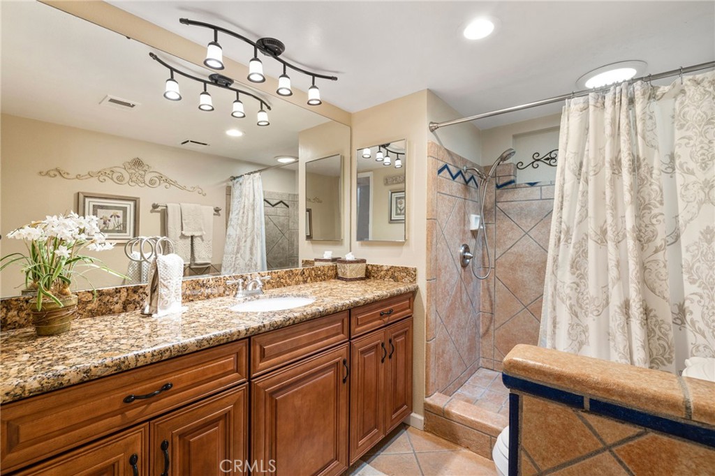 Palm Desert Resort CC (32418) - Residential