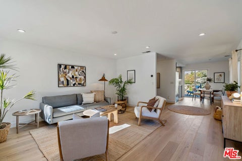 Photo of 1711 Bridgeport Drive, Los Angeles, CA 90065 (MLS # 26101760)