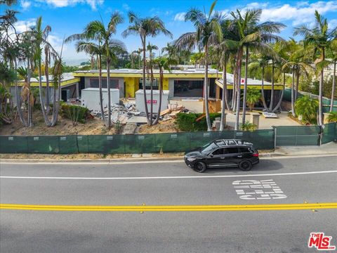 Photo of 1855 Loma Vista Drive, Beverly Hills, CA 90210 (MLS # 25620143)