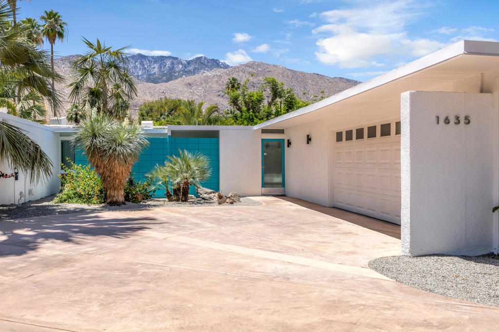 1635 Palm Tree Drive