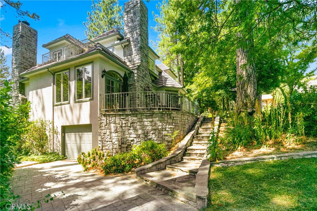 Arrowhead Woods (AWHW) - Residential