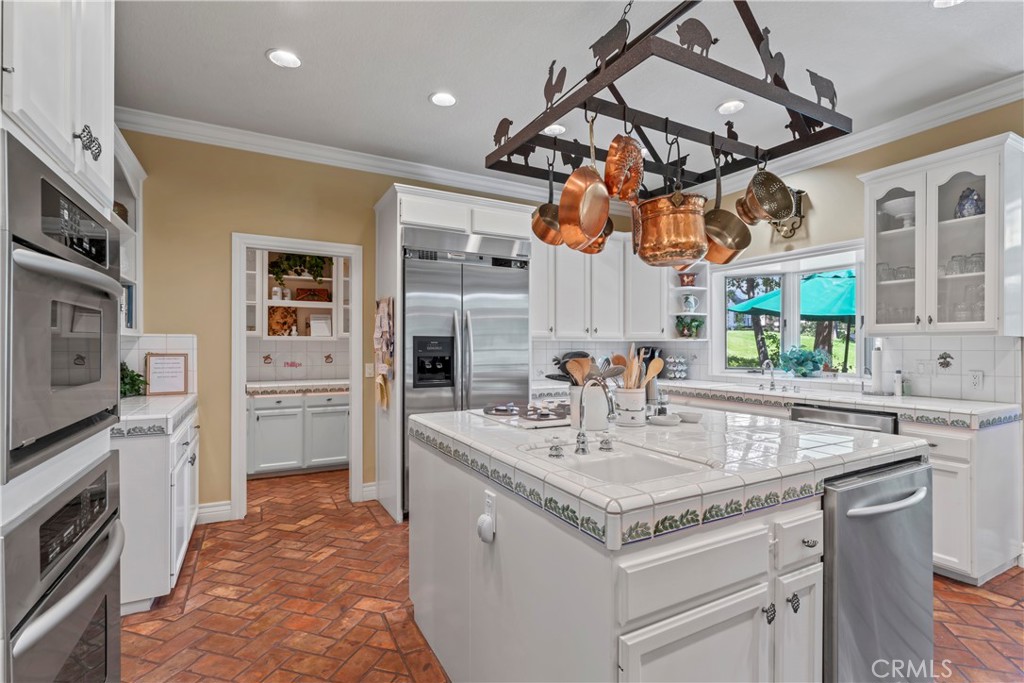 Arrowhead Woods (AWHW) - Residential