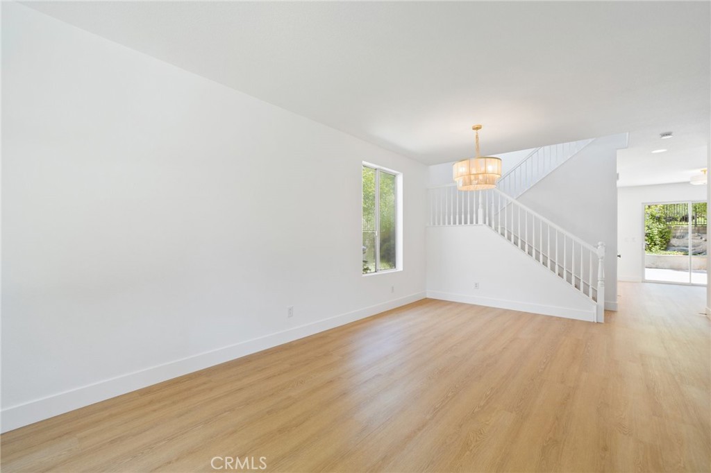 7 Gatewood Drive