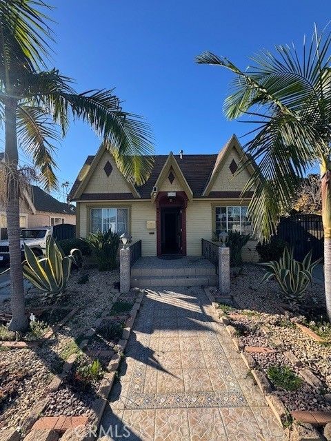 15905 S Menlo Gardena CA 90247