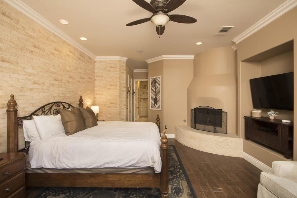 Santa Rosa Trail - Residential Lease