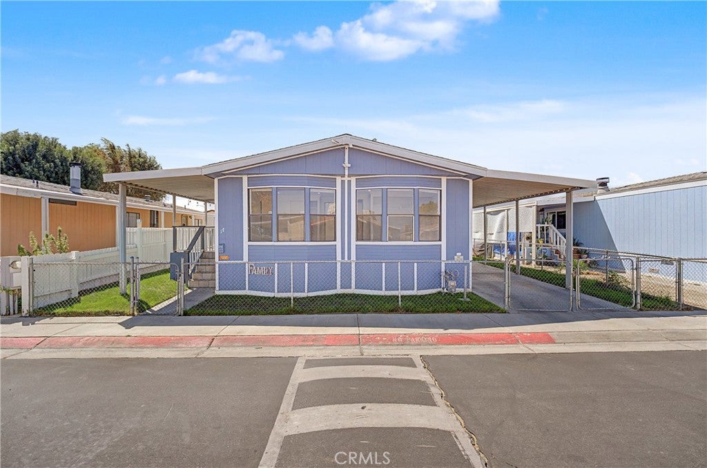 2545 E Avenue I 17