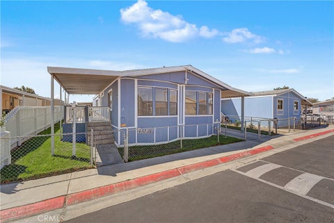 Photo of 2545 E Avenue I, Lancaster, CA 93535 (MLS # SR26192608)