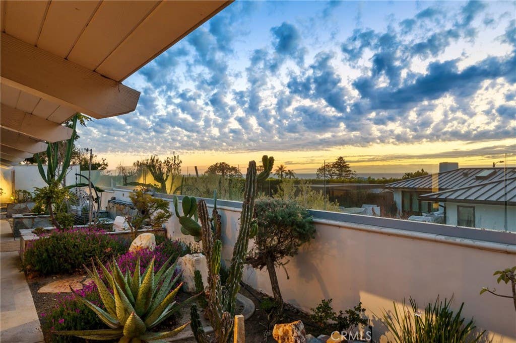 Photo of 183 Monarch Bay Dr, Dana Point, CA 92629 (MLS # OC26173493)