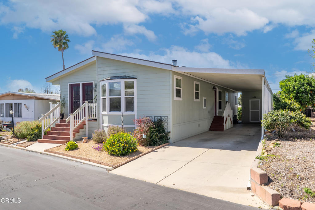 1202 Loma Drive #7