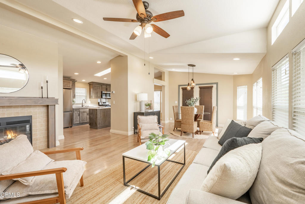 1202 Loma Drive #7