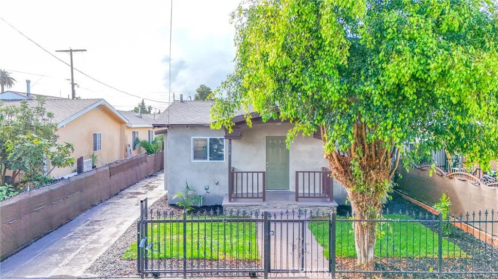 204 E 51st