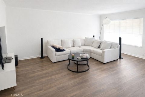 300 E Chestnut Santa Ana CA 92701