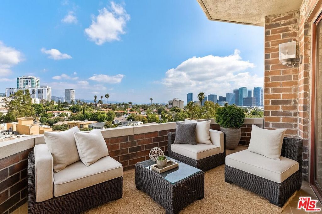 Photo of 10550 Wilshire Boulevard #804, Los Angeles, CA 90024 (MLS # 25593817)