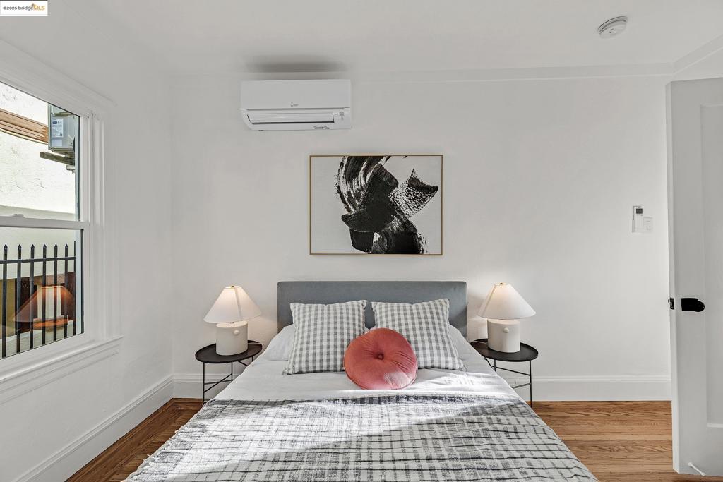 BERKELEY BOWL - Residential