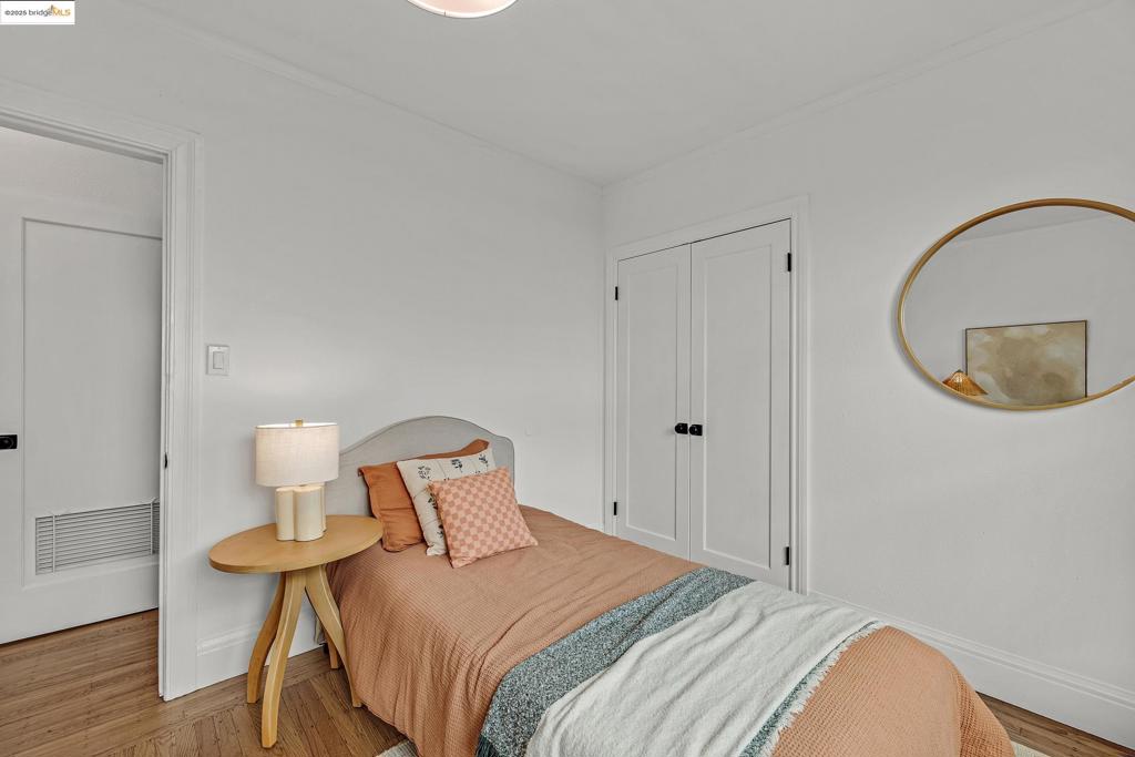 BERKELEY BOWL - Residential