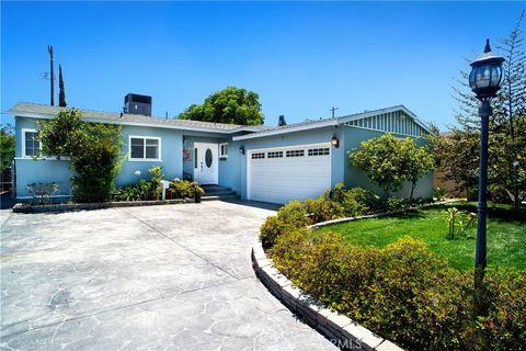 Photo of 14200 Gager ST, Arleta, CA 91331 (MLS # SR26131895)