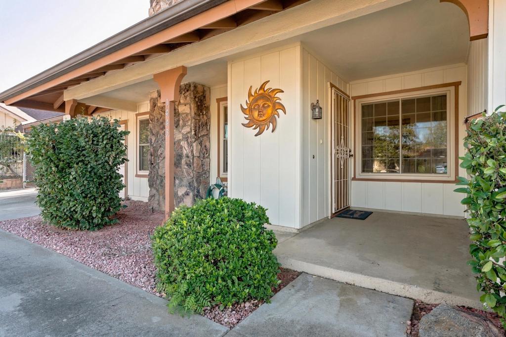 1443 Kingston Dr.