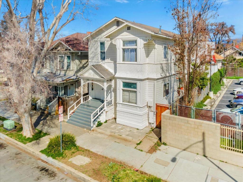 92 N 6th Street is a well maintained fourplex in the heart of Downtown San Jose. The property is located steps from City Hall, the iconic Miro Towers, San Pedro Square, and a growing collection of upscale dining destinations. The property features a unique mix including a versatile 2-bed 2-bath unit with two separate entrances, dual living areas, and dual kitchen layouts, including dual gas & electric meters offering a highly feasible opportunity to convert into (2) spacious 1-bed 1-bath units or a 1-bed 1-bath and a 2-bed 1-bath configuration (Note: Such modifications, subject to City approval and permitting, could enhance rental income and unit count). Other units include a spacious 1-bed 1-bath directly across the hall on the upper level, a 2-bed 1-bath, and another classic 1-bed 1-bath on the lower level. The property will be delivered nearly completely vacant, with only one unit occupied by the time of sale, offering a new investor tremendous upside potential and creative autonomy with no rent cap restrictions on majority of the units. Vacant unit rents are estimated and expenses provided by seller. Marketing package available upon request.